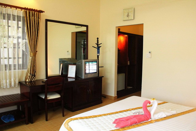 Phòng Deluxe - Hotel24h.net